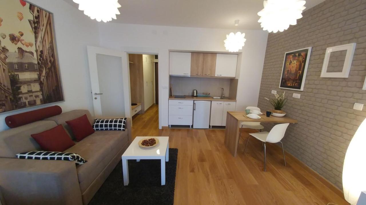 Apartments Delta A Blok - Savada ベオグラード エクステリア 写真
